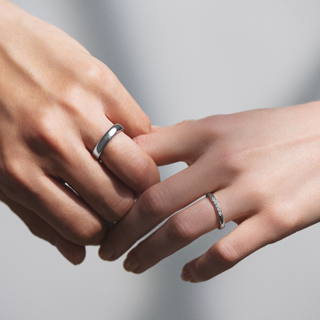 戒指戴法要注意！婚戒戴哪隻手指？結婚、訂婚、求婚戒指戴法總整理！－I-PRIMO台灣