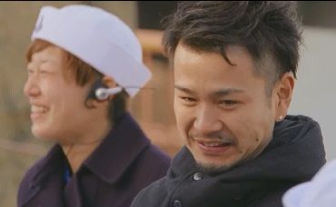男方也不禁眼泛淚光 男方也不禁眼泛淚光